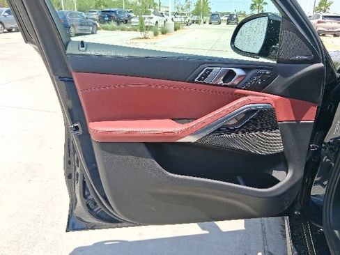 Used 2025 BMW X6 xDrive40i w/ Executive Package AWD/4WD image 14
