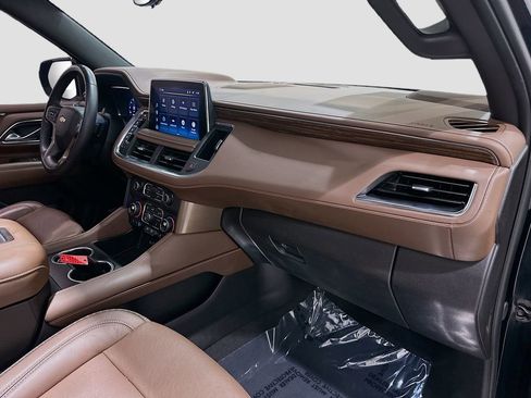 Used 2024 Chevrolet Tahoe High Country w/ Advanced Technology Package RWD image 33