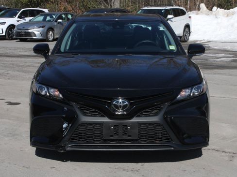 Used 2024 Toyota Camry SE w/ Cold Weather Package image 2