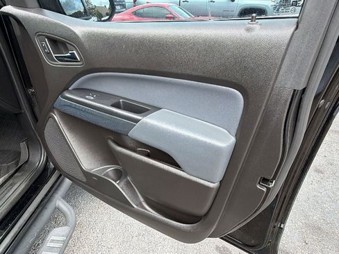 Used 2016 Chevrolet Colorado Z71 AWD/4WD image 15