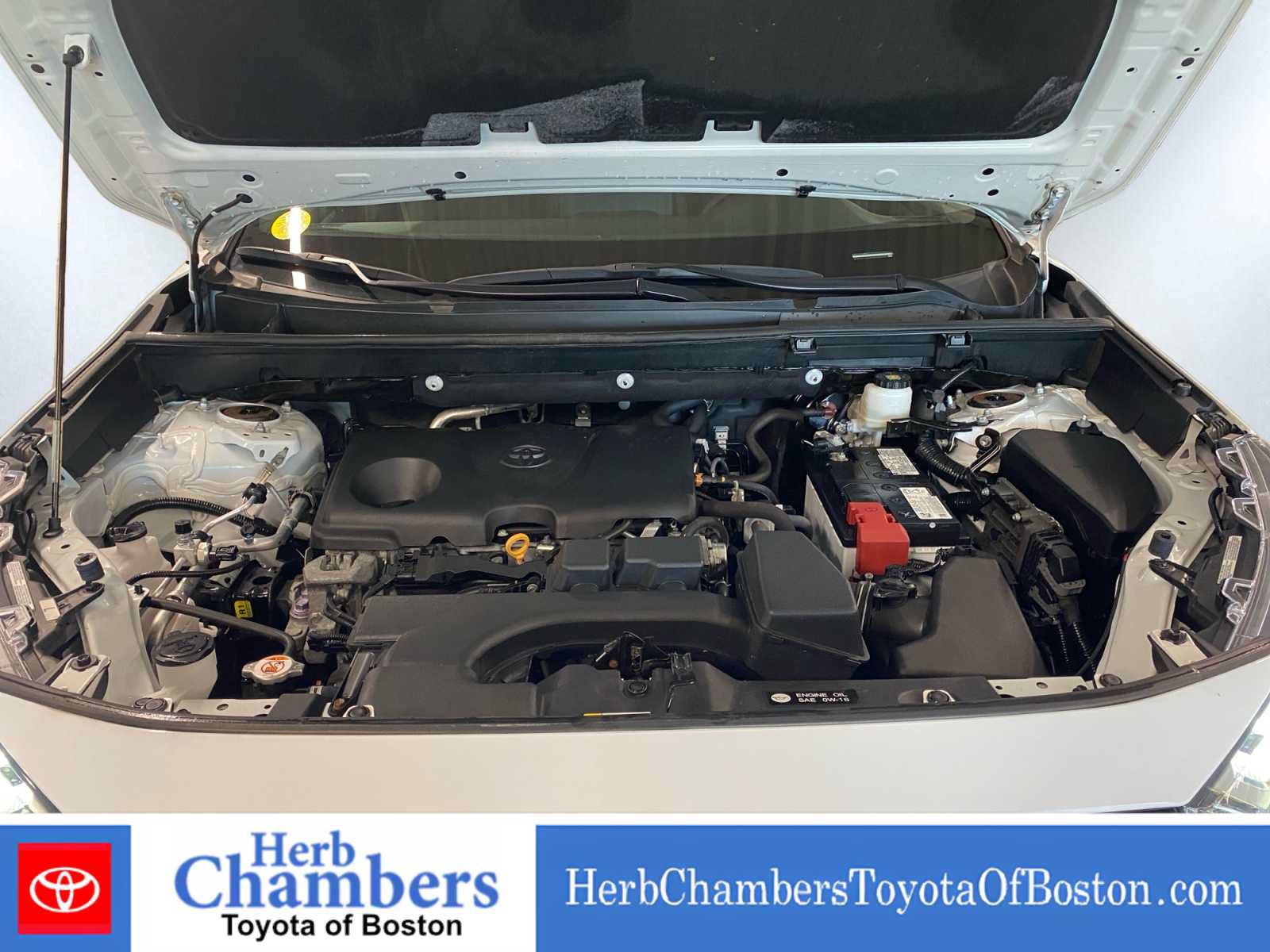 Used 2023 Toyota RAV4 LE AWD/4WD image 8