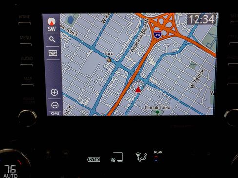 Used 2021 Toyota Highlander XLE image 26