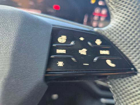 New 2025 Audi SQ5 Premium Plus image 32