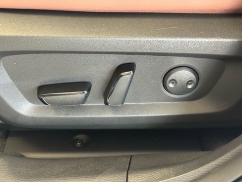 New 2025 Mitsubishi Outlander SEL image 25