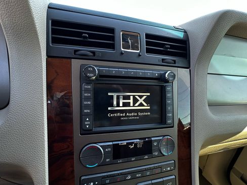 Used 2012 Lincoln Navigator 2WD image 46