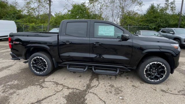 New 2026 Chevrolet Colorado Z71 w/ Technology Package AWD/4WD image 3