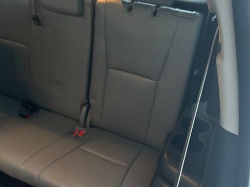 Used 2023 Toyota Highlander Limited image 41