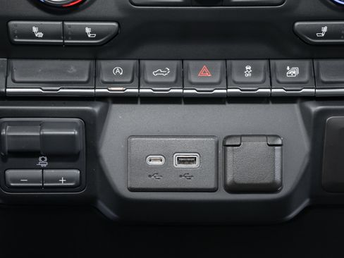 Used 2021 Chevrolet Silverado 1500 LT image 35