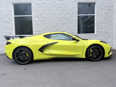 Used 2021 Chevrolet Corvette Stingray Premium Cpe w/ Z51 Performance Package RWD image 44