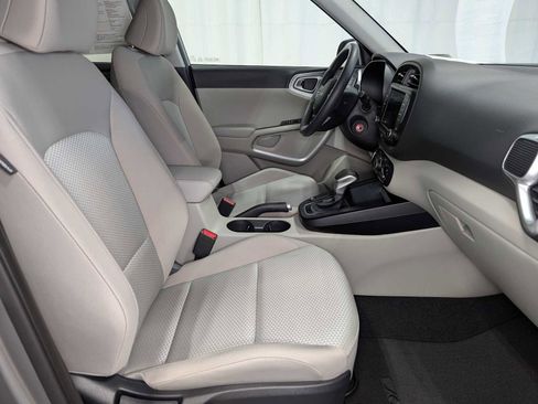 Certified 2023 Kia Soul LX image 39