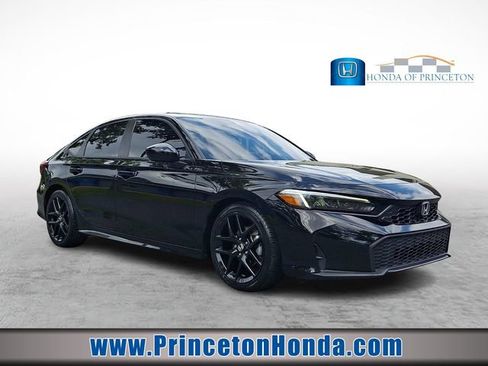 Used 2025 Honda Civic Sport image 1