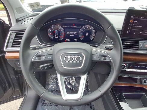 Used 2023 Audi Q5 2.0T Premium Plus w/ Premium Plus Package AWD/4WD image 22