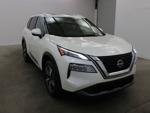Used 2023 Nissan Rogue SL w/ SL Premium Package AWD/4WD image 6