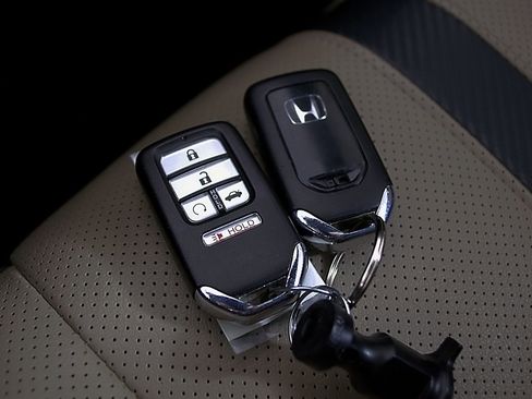 Used 2016 Honda Civic EX-L image 12