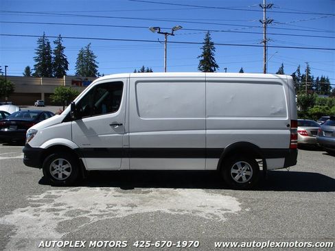 Used 2016 Mercedes-Benz Sprinter 2500 image 6