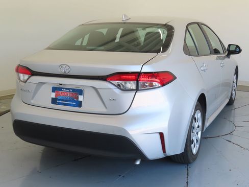 Used 2024 Toyota Corolla LE FWD image 3