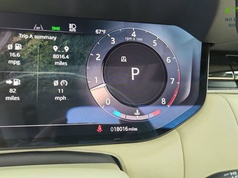 Used 2024 Land Rover Range Rover SE AWD/4WD image 37