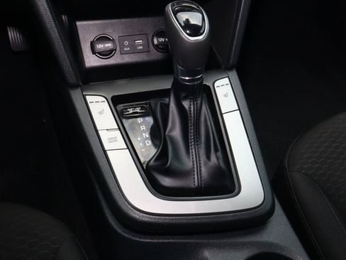 Used 2019 Hyundai Elantra Value Edition w/ Winter Weather Package FWD image 22