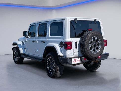 Used 2025 Jeep Wrangler Sahara w/ Safety Group image 7