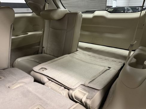 Used 2013 INFINITI JX35 AWD w/ Premium Pkg image 37