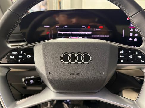 Used 2025 Audi Q5 Premium w/ Convenience Package AWD/4WD image 23