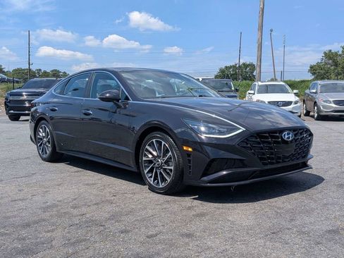 Used 2023 Hyundai Sonata Limited FWD image 3