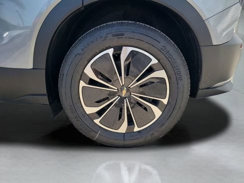 New 2025 Chevrolet Blazer EV LT image 12