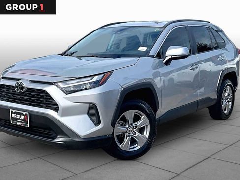Used 2024 Toyota RAV4 XLE FWD image 1