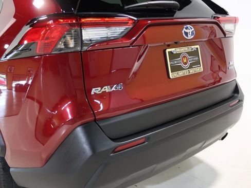 Used 2022 Toyota RAV4 XLE image 67