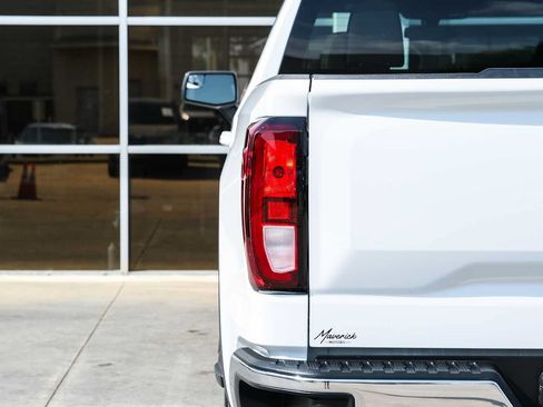 Used 2021 GMC Sierra 1500 SLE RWD image 13