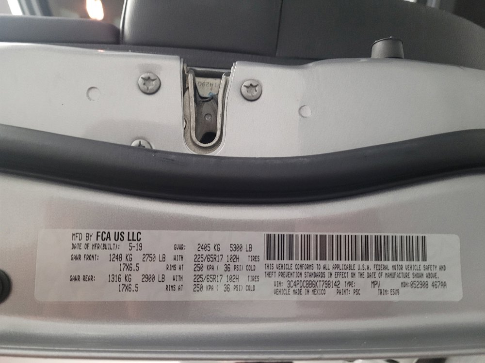 Used 2019 Dodge Journey SE w/ Connectivity Group FWD image 33