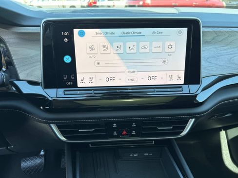 New 2026 Volkswagen Atlas SE FWD image 22
