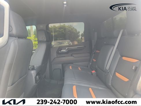 Used 2025 GMC Sierra 1500 AT4 w/ AT4 Premium Package AWD/4WD image 13