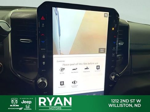 New 2026 RAM 2500 Laramie AWD/4WD image 24