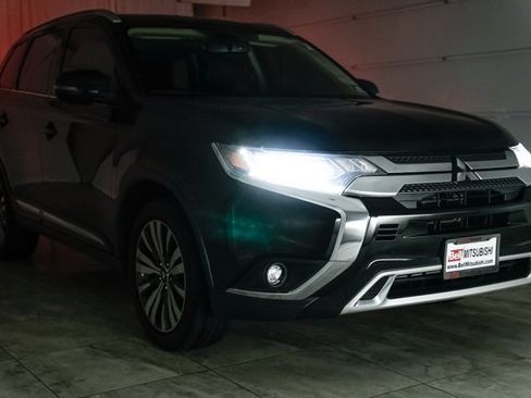 Used 2019 Mitsubishi Outlander SEL image 40