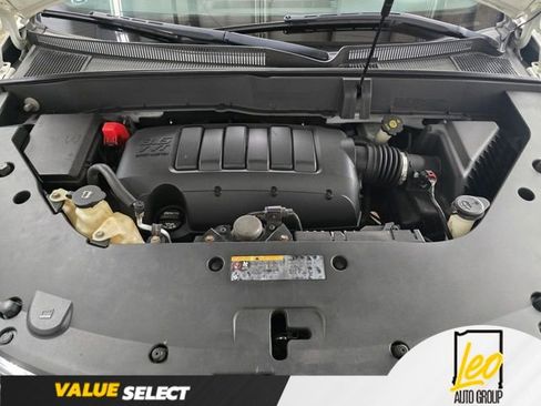 Used 2015 Chevrolet Traverse LT FWD image 25
