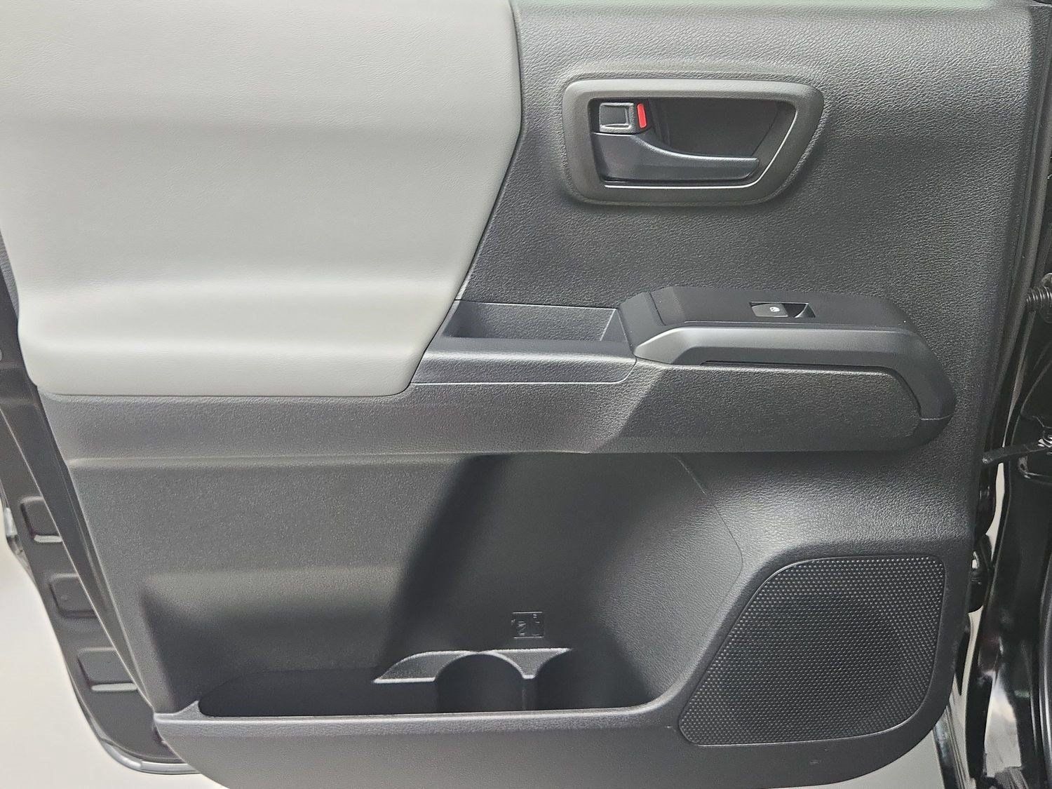 Certified 2023 Toyota Tacoma SR AWD/4WD image 19