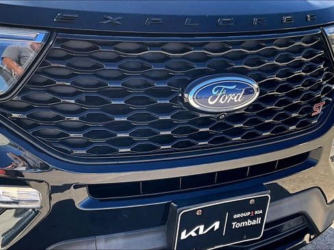 Used 2020 Ford Explorer ST w/ Premium Technology Package image 28