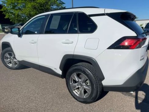 Certified 2025 Toyota RAV4 LE AWD/4WD image 4