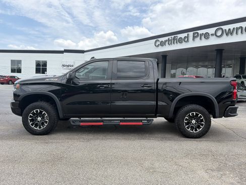 Used 2023 Chevrolet Silverado 1500 ZR2 w/ Technology Package AWD/4WD image 9