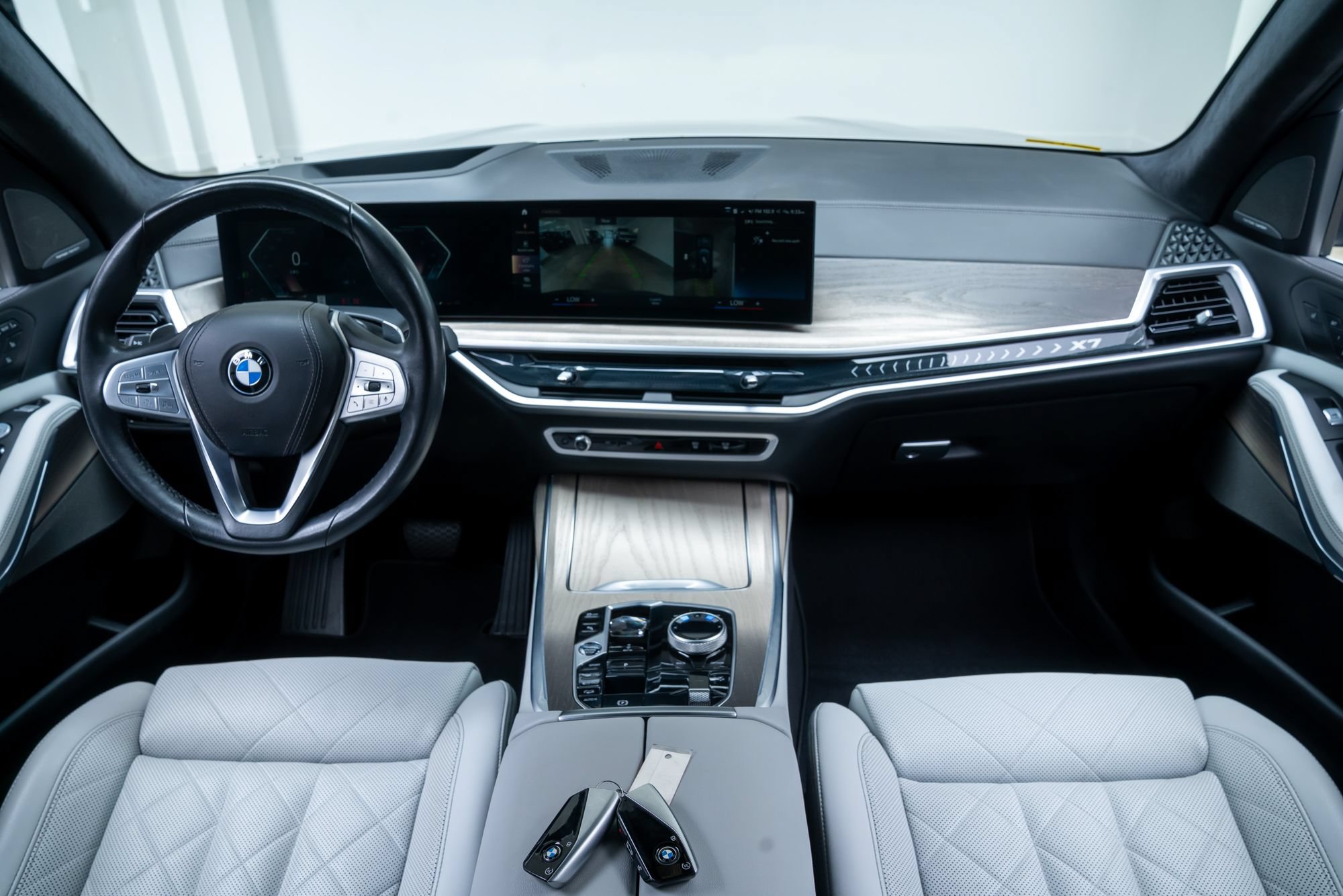 Used 2023 BMW X7 xDrive40i w/ Executive Package AWD/4WD image 9