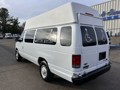 Used 2012 Ford E-250 and Econoline 250 Extended w/ PWR Group image 4
