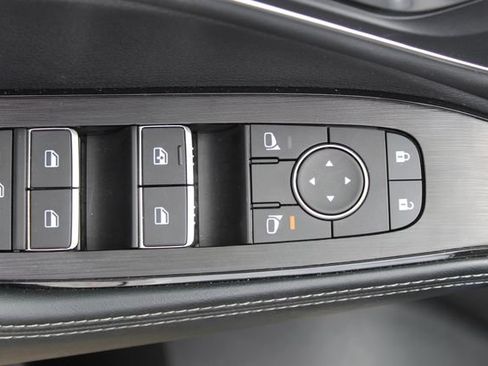 Used 2026 Nissan Rogue Platinum w/ Platinum Premium Package AWD/4WD image 11