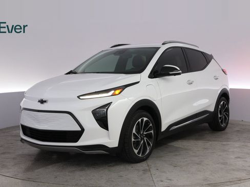 Used 2023 Chevrolet Bolt EUV Premier FWD image 2