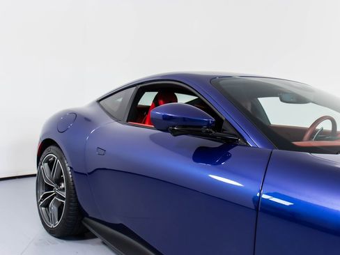 Certified 2022 Ferrari Roma image 14