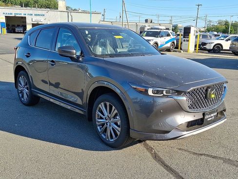 New 2025 MAZDA CX-5 Signature image 3