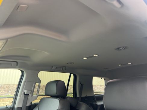 Used 2020 Chevrolet Tahoe LT w/ Luxury Package image 13