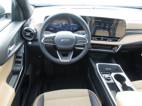 New 2026 Chevrolet Equinox ACTIV image 14