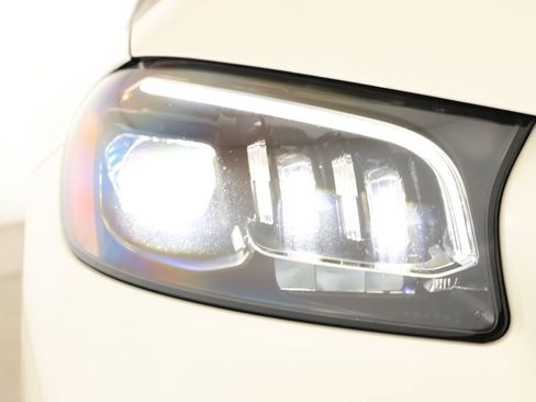 Used 2024 Mercedes-Benz GLS 580 GLS 580 w/ Warmth & Comfort Package image 36