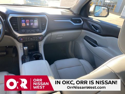 Used 2017 GMC Acadia SLT w/ LPO, Cargo Package image 20